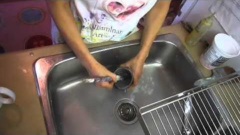 How to Clean Your Paint Brushes -- after using acrylic paints