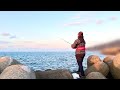 嫁、初めての一人釣行。尺根魚狙いで冬のテトラ帯に行った結果...