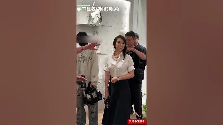 #章子怡 离婚后首次公开亮相，优雅气质尽显，似乎并未受到太大的影响，整个人容光焕发，笑容满面 - 天天要闻