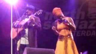 Raul Midon & India Arie  - Jealous Guy@ NSJF 2007