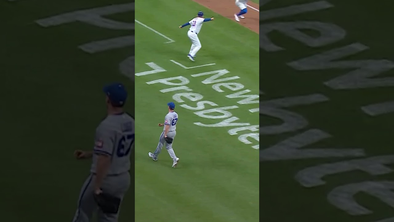 CARSON BENGE LITTLE LEAGUE HOME RUN! 🤯