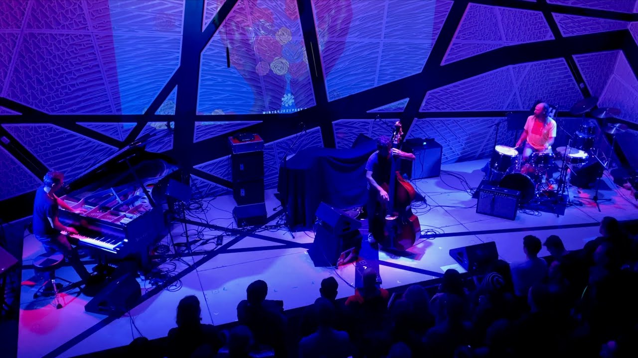 Guarda Dawn of Midi | Dysnomia (complete) - National Sawdust, Williamsburg, Brooklyn 1/10/2026 NYCWJF su YouTube Guarda Dawn of Midi | Dysnomia (complete) - National Sawdust, Williamsburg, Brooklyn 1/10/2026 NYCWJF su YouTube