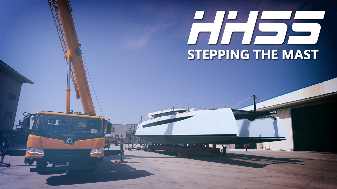 HH55-01 Stepping the Mast