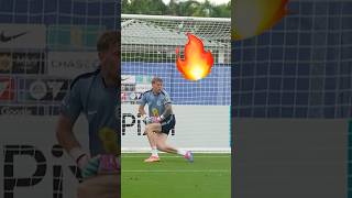 Big saves in camp 🧤
Englands keepers getting to work in the USA.
Download the official England app 📲⤵️
https://england.onelink.me/rgxW/qzk6ft9o
🔔 Subscribe now and turn on notifications so you never miss a match, highlights, or exclusive England content:
https://bit.ly/FATVSub
🌐 Visit: https://www.englandfootball.com
Follow England across social:
X: http://www.twitter.com/england
Threads: https://www.threads.com/@england
Instagram: http://www.instagram.com/england
Facebook: http://www.facebook.com/englandteam
TikTok: https://www.tiktok.com/@england
#Football #England #ThreeLions #FIFAWorldCup Big saves in camp 🧤