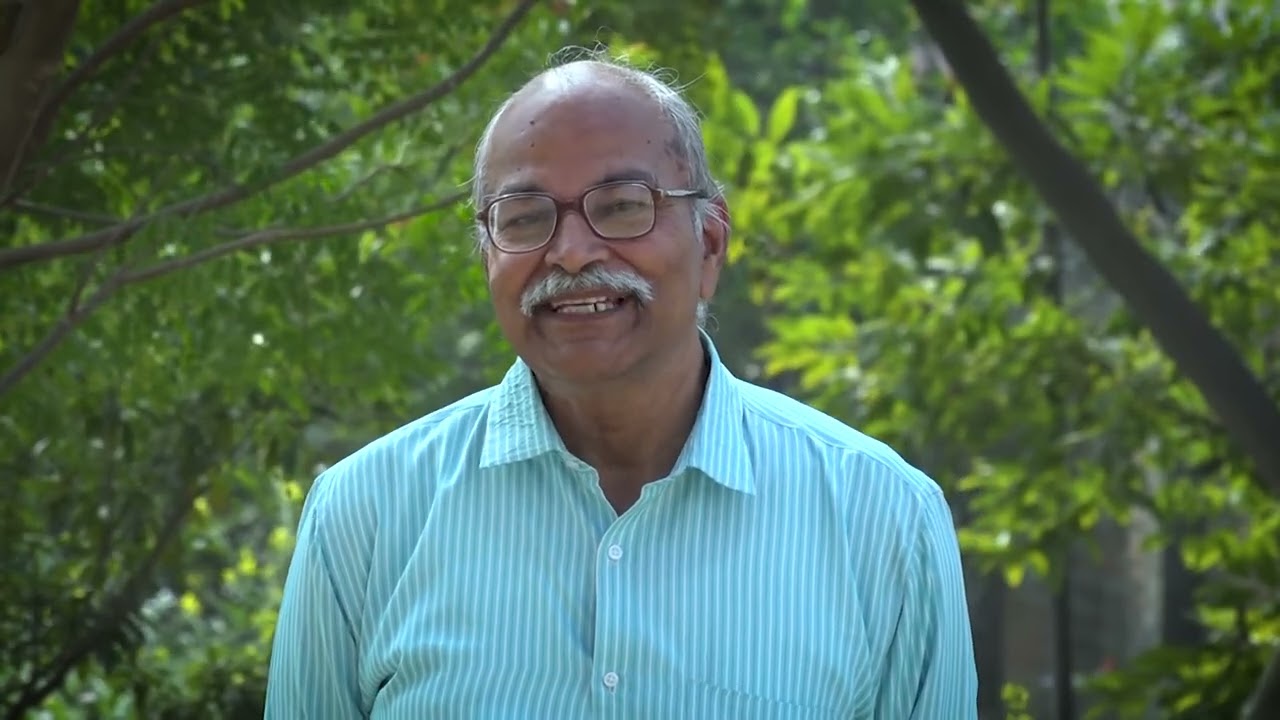 00. Introduction - Dr. H C Verma - Introductory Quantum Mechanics - Hindi