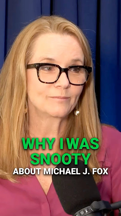 Why Lea Thompson was snooty with Michael J. Fox on #BacktotheFuture .  #leathompson #michaeljfox