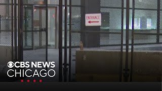 Temporary fencing going up at Dirksen Federal Building ahead of protests, deployment of federal troo