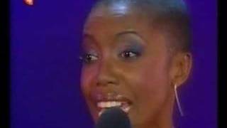 Musical Awards 2001 - Heather Headley - Easy as Life