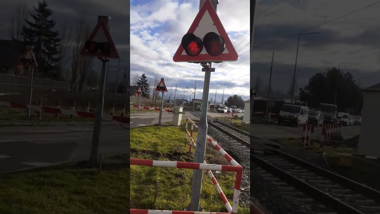 Hrvatski teretni vlak 2 062 017 iz Vukovara za Vinkovce prolazi u Vukovar Borovo naselje.