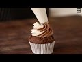 How To Make Swirled Cupcake Frosting Food Wine