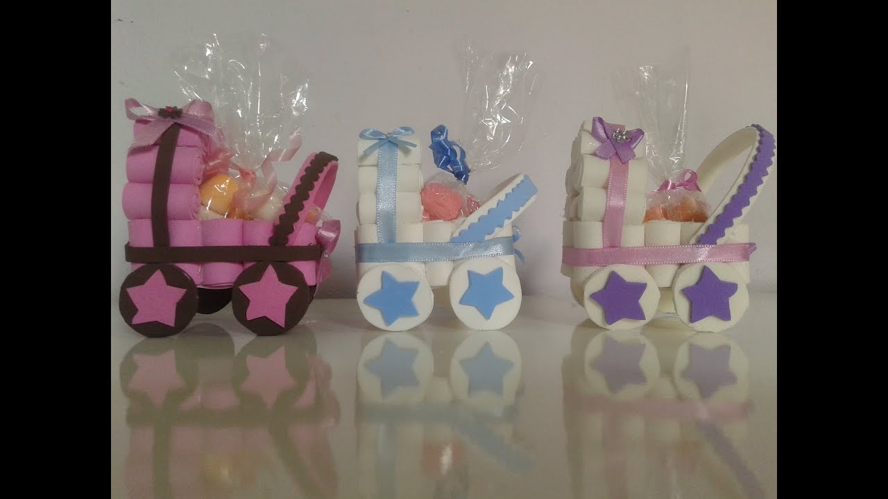 Lembrançinha de chá de fraldas ( Carrinho de fraldas de EVA)