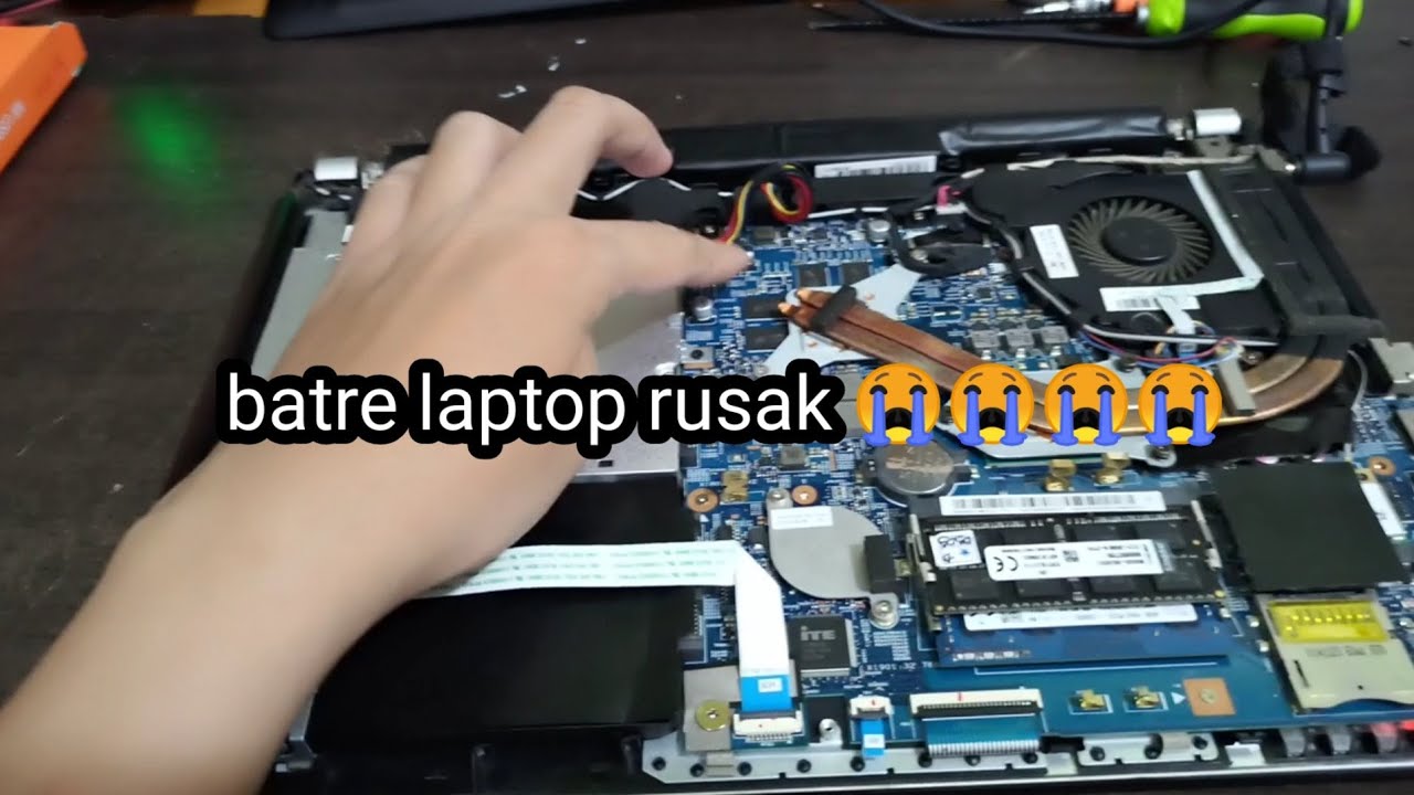 ganti battery tanam pada laptop Asus yang rusak... YouTube