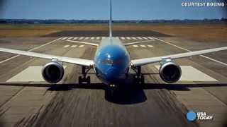 Watch Boeing 787-9 Dreamliner in aerial acrobatic display