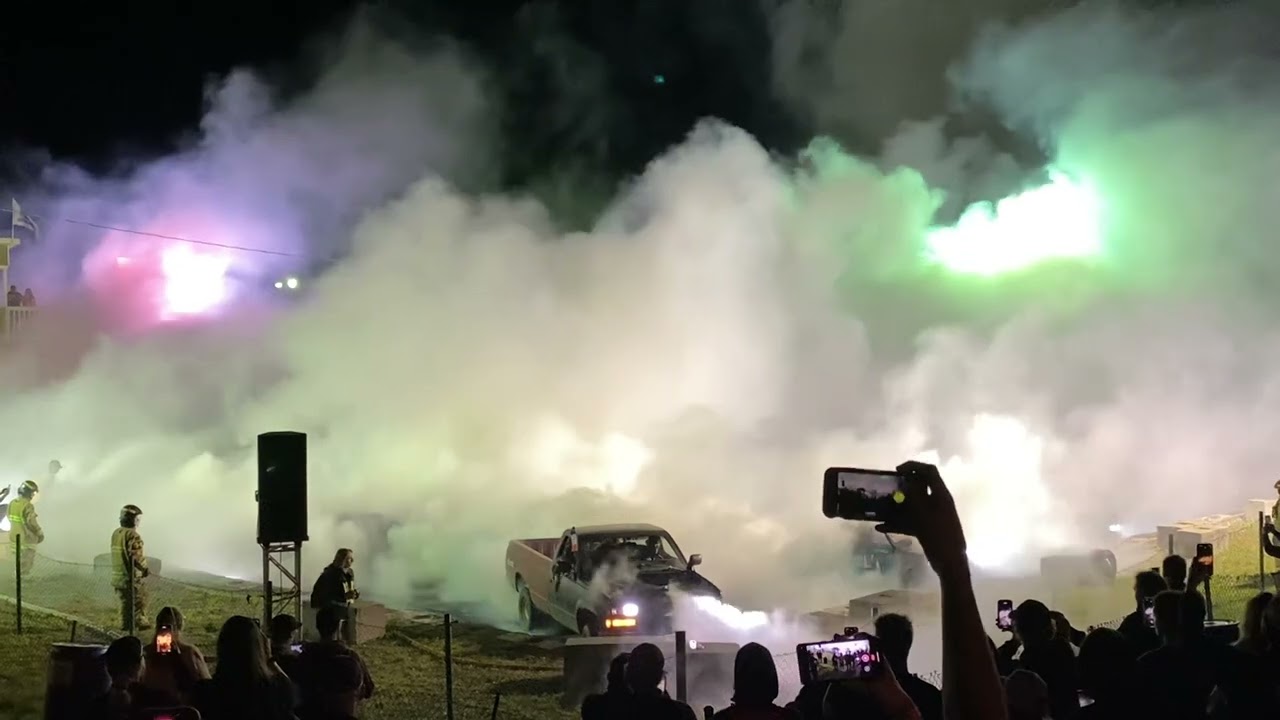 Show de boucane en hommage à            Karl Chouinard St Raphaël 2023