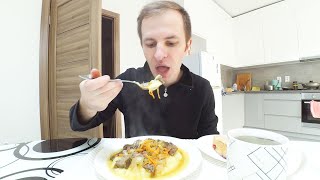 Ниламоп приготовил картофельное пюре с жареной свиной печенью 🍽