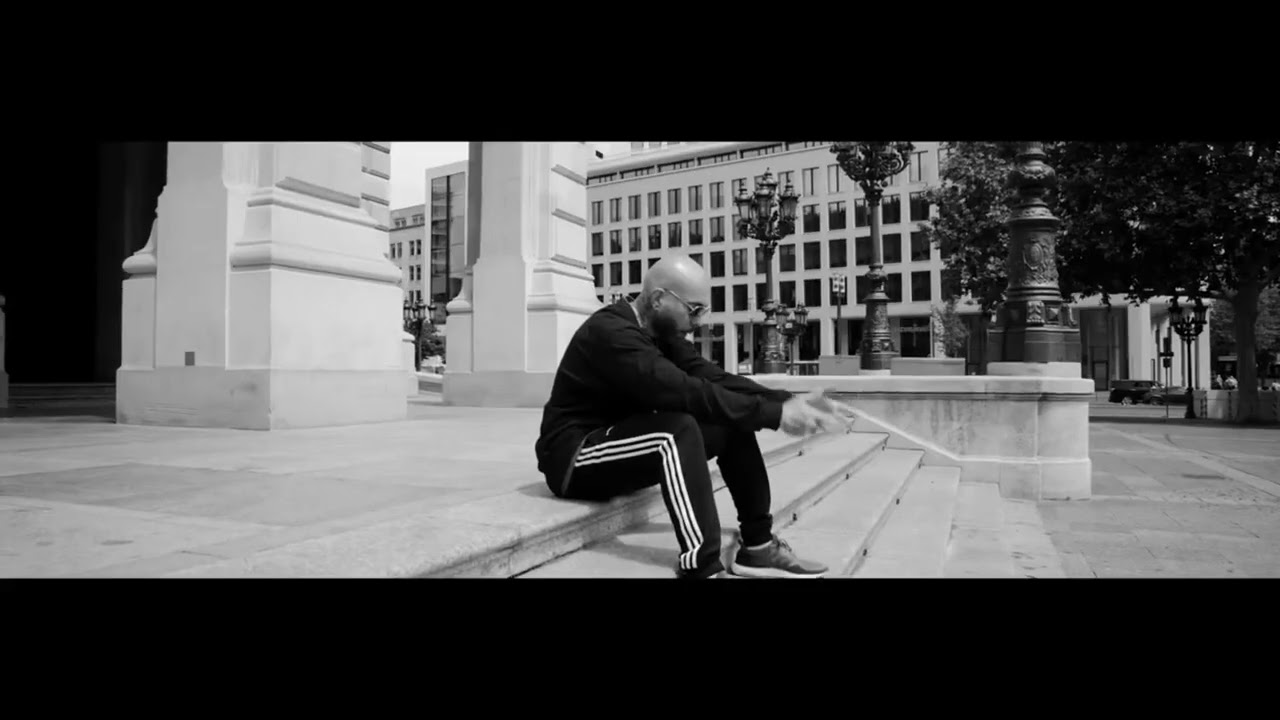 AZAD - NICHT LÄNGER ERTRAGEN