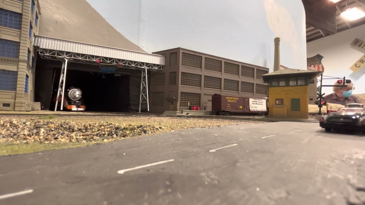 Southern Pacific Daylight at the SBHRS