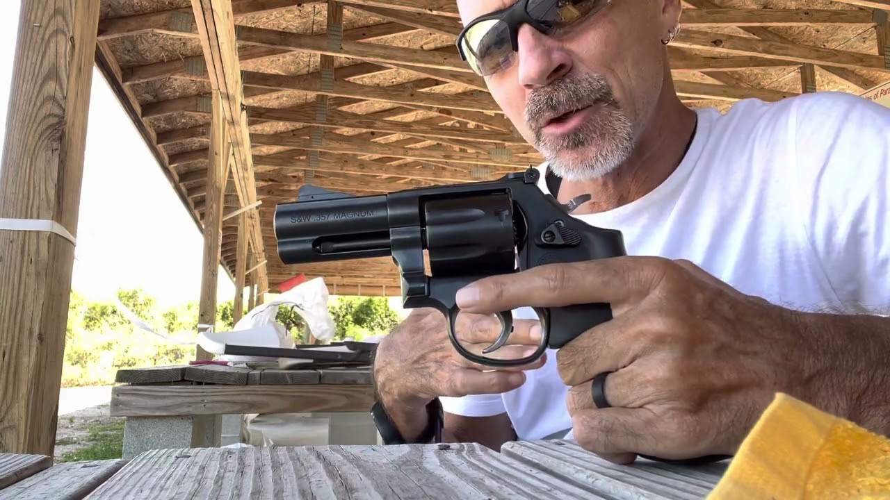 Smith & Wesson 586 L Comp Performance Center