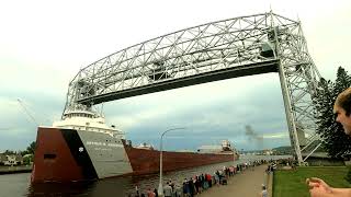 SS Arthur M Anderson Departs Duluth, MN