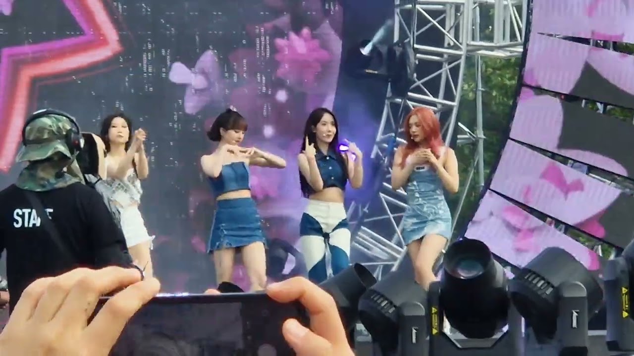 VIVIZ - Red Sun! @ MIK Festival London 2022 Part 5 (fancam)