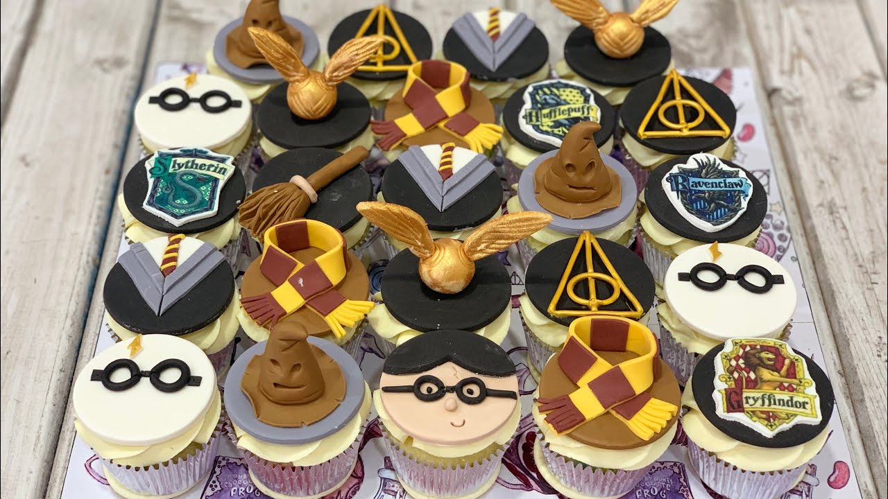 Easy Harry Potter Themed Cupcakes - Jonesin' For Taste