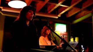 Blue Roses - Doubtful Comforts (live at Manchester Fallowfield Trof, 29th Nov 2010)