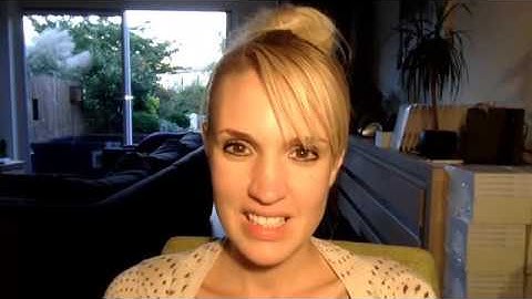 Lisa Cairns - There simply is experience (2015)