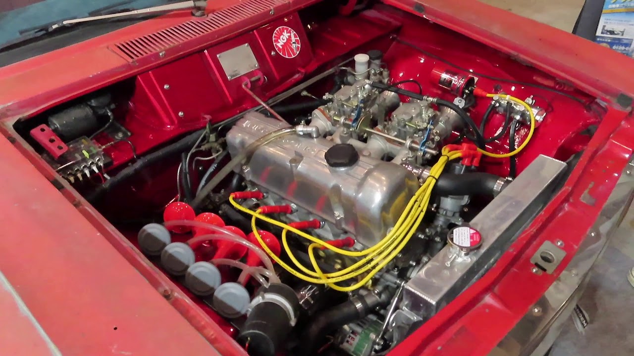 PANDEM DATSUN Truck 520 Custom Car | ダットサン トラック - YouTube