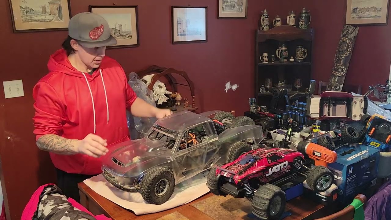 New body fitting,Loose wire fixed,but esc.mount broke, and a no body test rip 