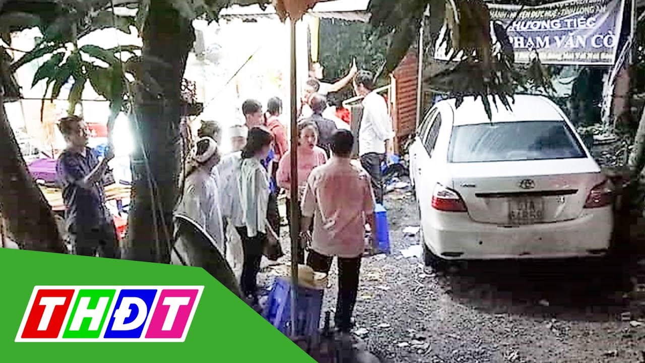 Ô tô lao vào đám tang, nhiều người bị t.h.ư.ơ.n.g ở... - youtube