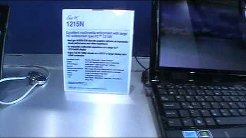 Asus Eee PC 1015PN with dual core 1.66Ghz Intel Atom N570 at CeBIT 2011