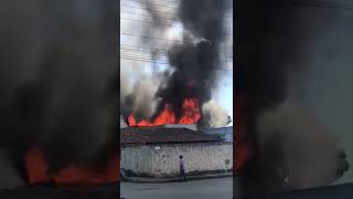 Tragédia! Residência pega fogo no bairro Vila Dulce, em Barreiras BA