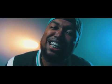 Lil Cali feat Wnc Whop Beezy - Kickin In (Official Music Video)