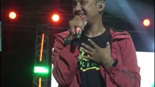 SEJEDEWE LIVE PERFORM BANTEN CREATIVE FEST 2023 ALUN ALUN KOTA SERANG - INGIN BILANG -