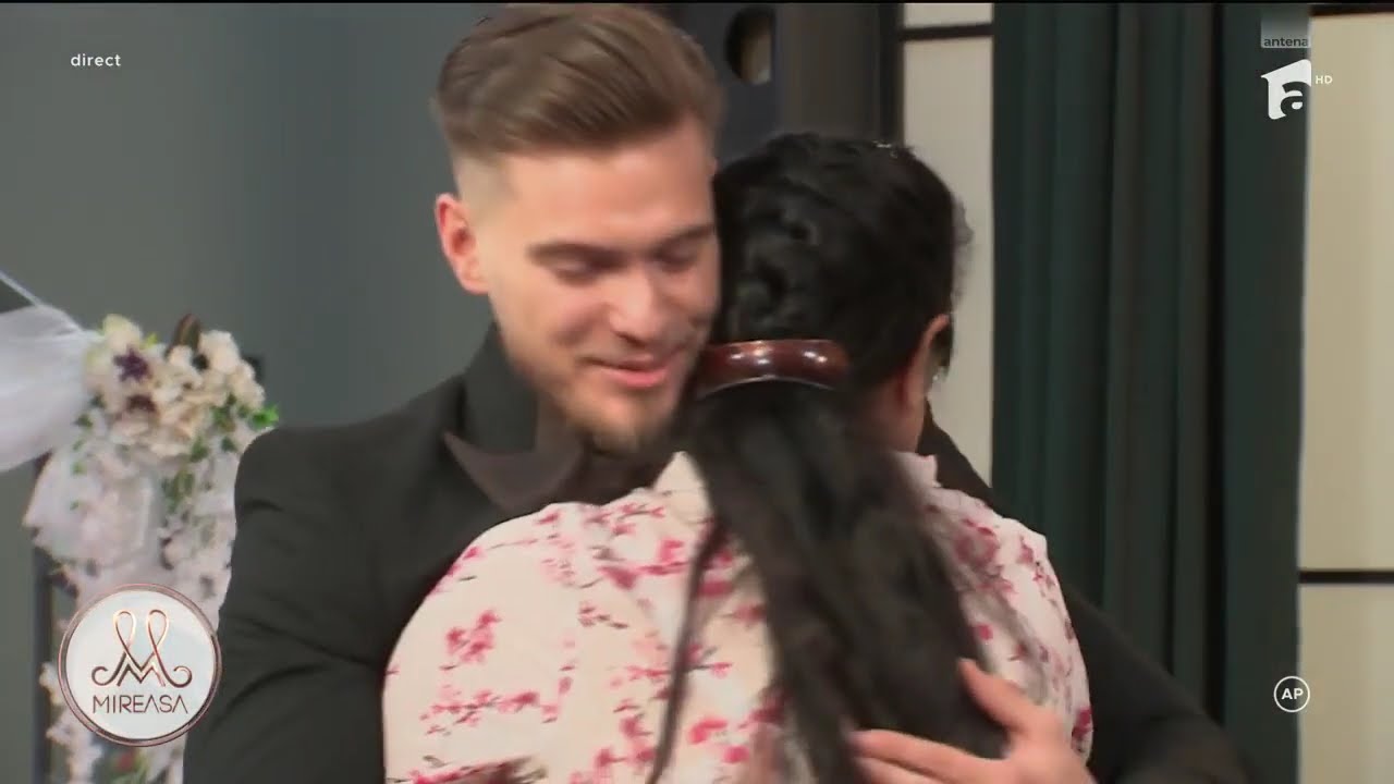 Vlad și Liviu au probat costumele de mire în fața mamelor!