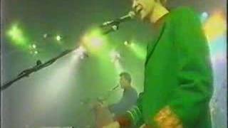 Video thumbnail of "Crowded House (live) - Chocolate Cake"