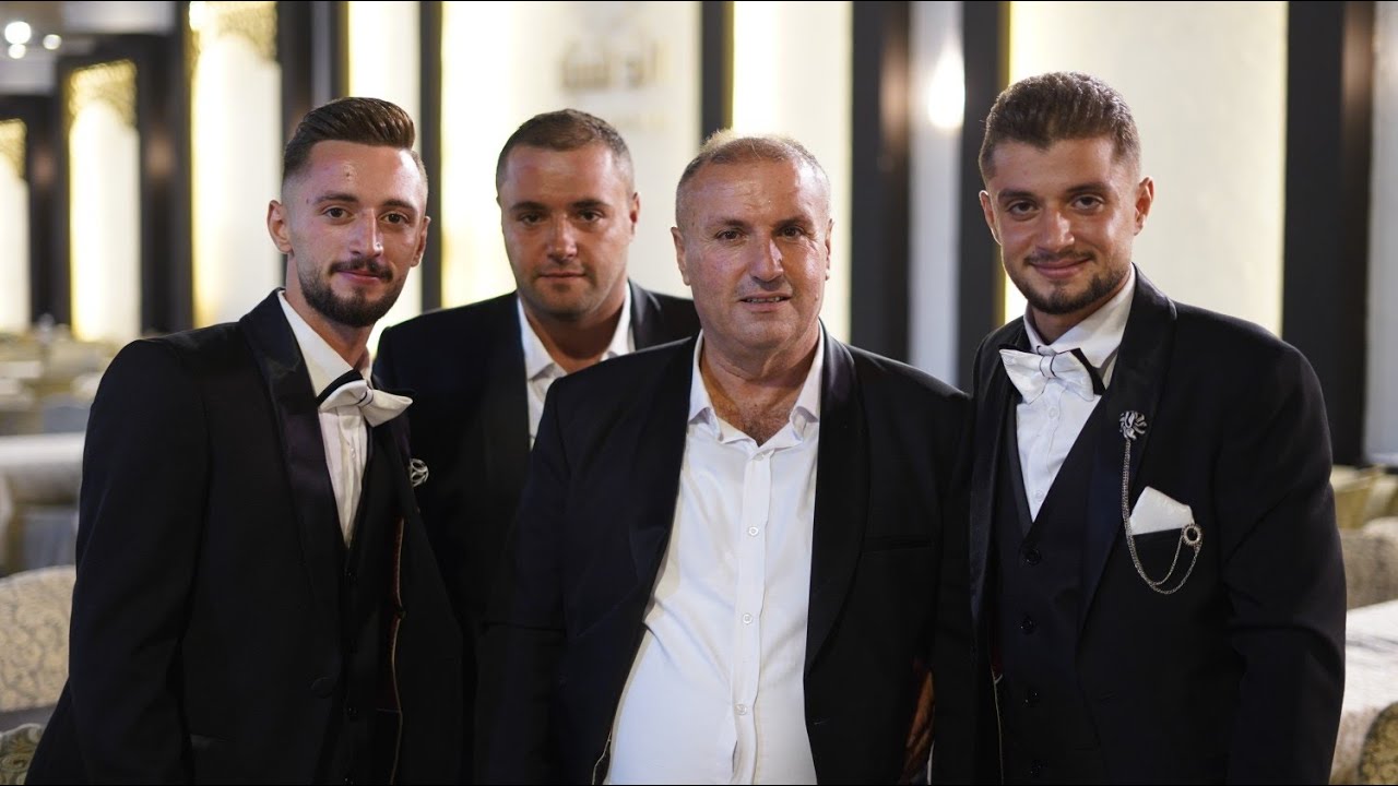 3العريسين محمد ومحمود ابناء الحاج صالح عساني المطرب علي دولة بصالة اندلسيا