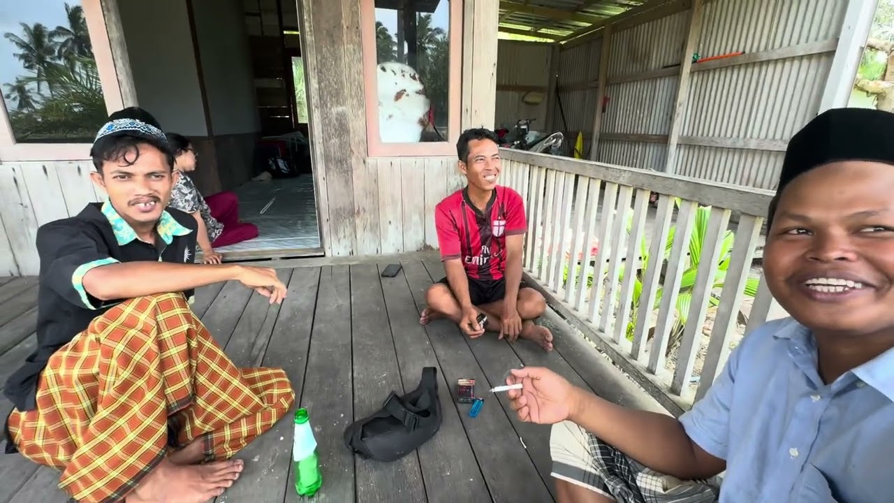 Kampung dayak muslim dipesisir kota waringin barat kalteng