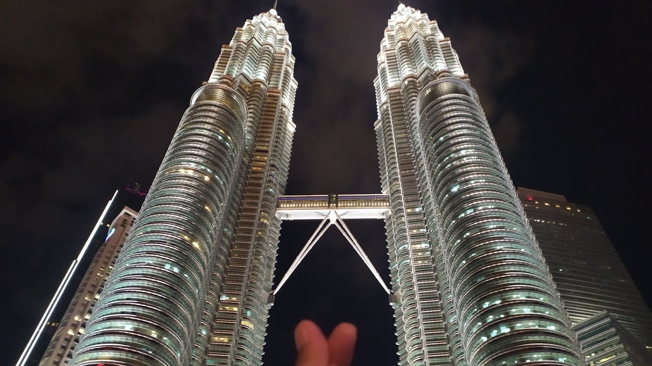 1 Malam di Kuala Lumpur Kemana aja????  YouTube