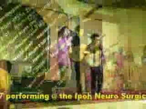 DiGi CelebriTeen 2006 2007 performs for Neuro Surg...