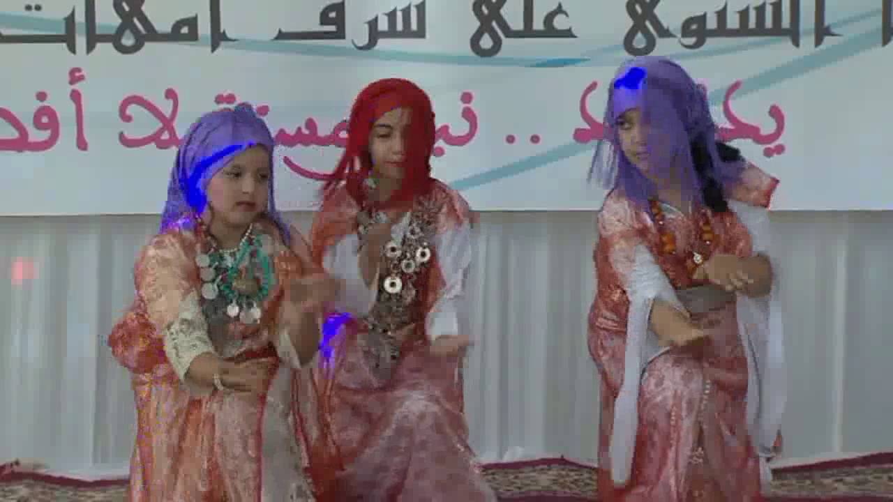 الأنشطة الموازية لمؤسسة مجموعة مدارس صغار الياسمين تيفلت -  تقديم (لوحة فنية)