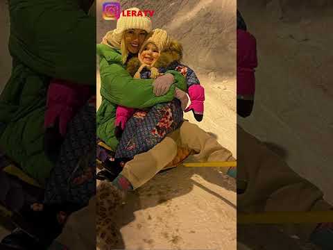 Лера Кудрявцева поделилась трогательным фото и видео игр с Машей в снегу