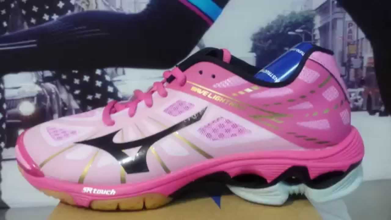 mizuno wave lightning z mid