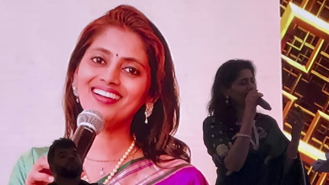 Hits of Asha & Lata by magnificent @SangeetaMelekar - London (Blue Room) - Highlights