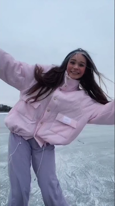 Barbie and the Magic of Pegasus feeling 🦄 ice skating winter barbie Frozen #Shorts