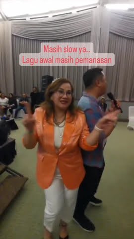 Reuni 30 Tahun SMA 4 'Balik Gaul' lagu awal masih slow