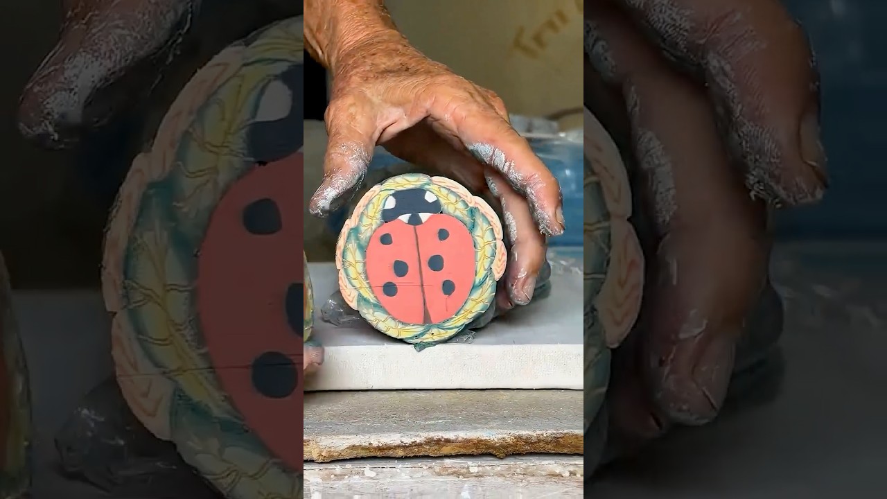 Psychedelic patterns hidden inside clay. 🍄🏺 Artist: Dean McRaine #arthistory #artist