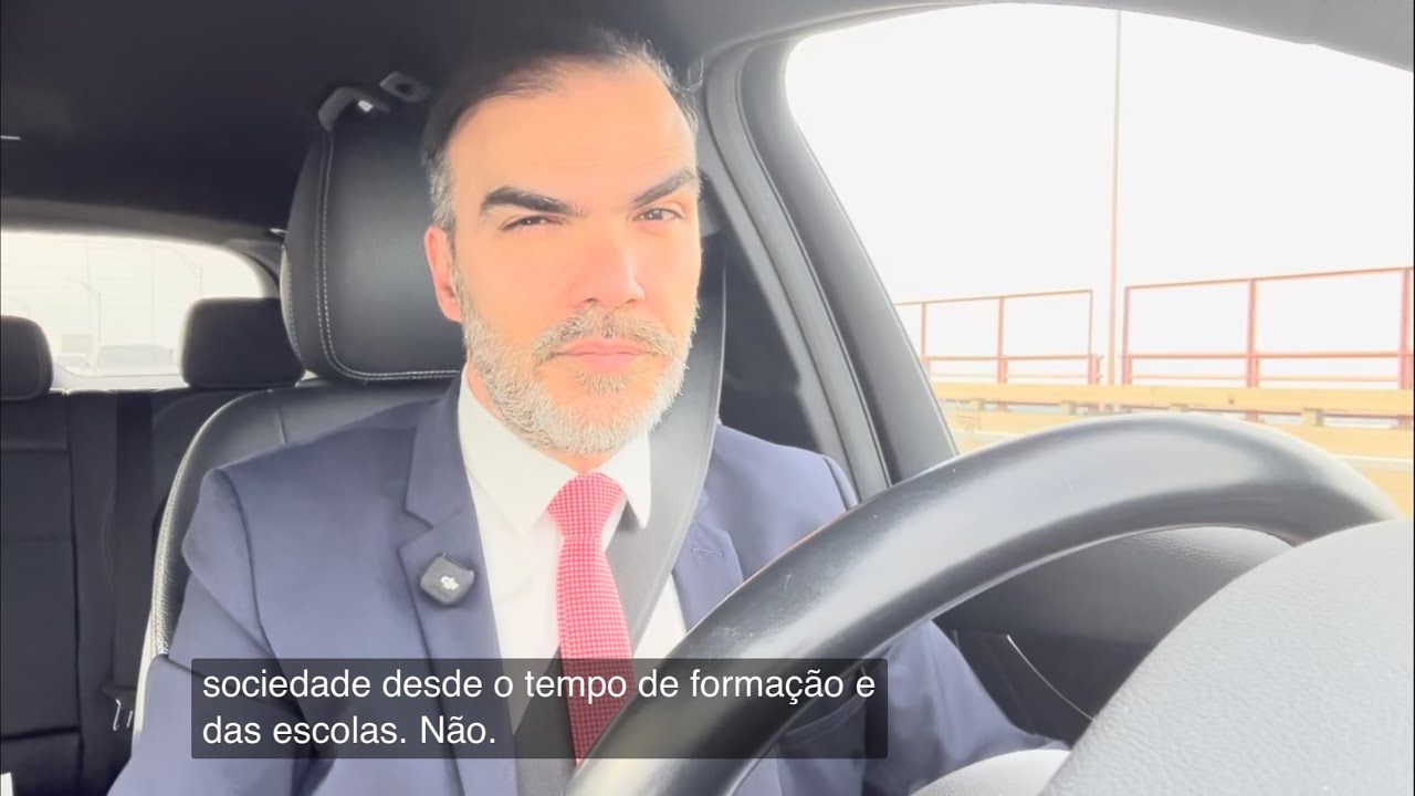 Deveria ser de infância. 