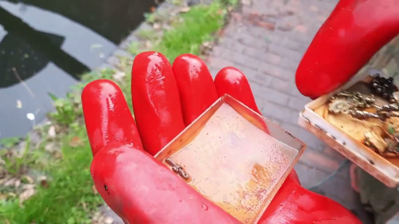 from jewellery to a toilet magnet fishing