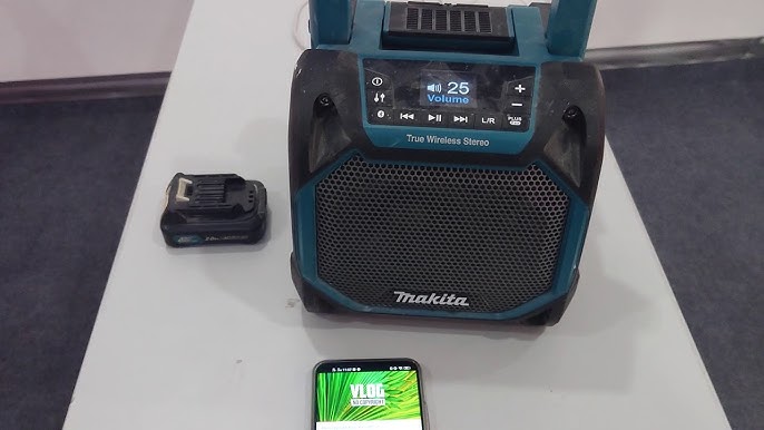 NEW Makita Jobsite Radio (DMR113) & Portable Bluetooth Speaker DMR203 